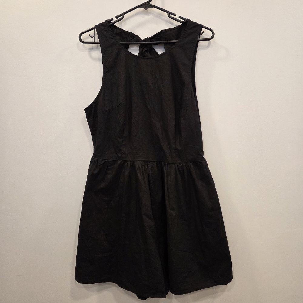 American Eagle NWT Black Romper Pockets Open Back Large